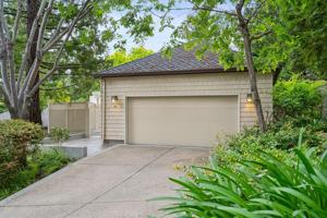 featured image of 651 Manresa Ln