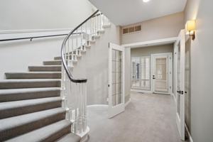 featured image of 651 Manresa Ln