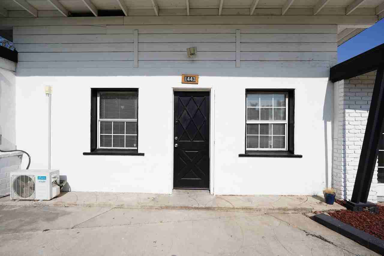 1443 N Riverside Ave - Photo 2 of 35