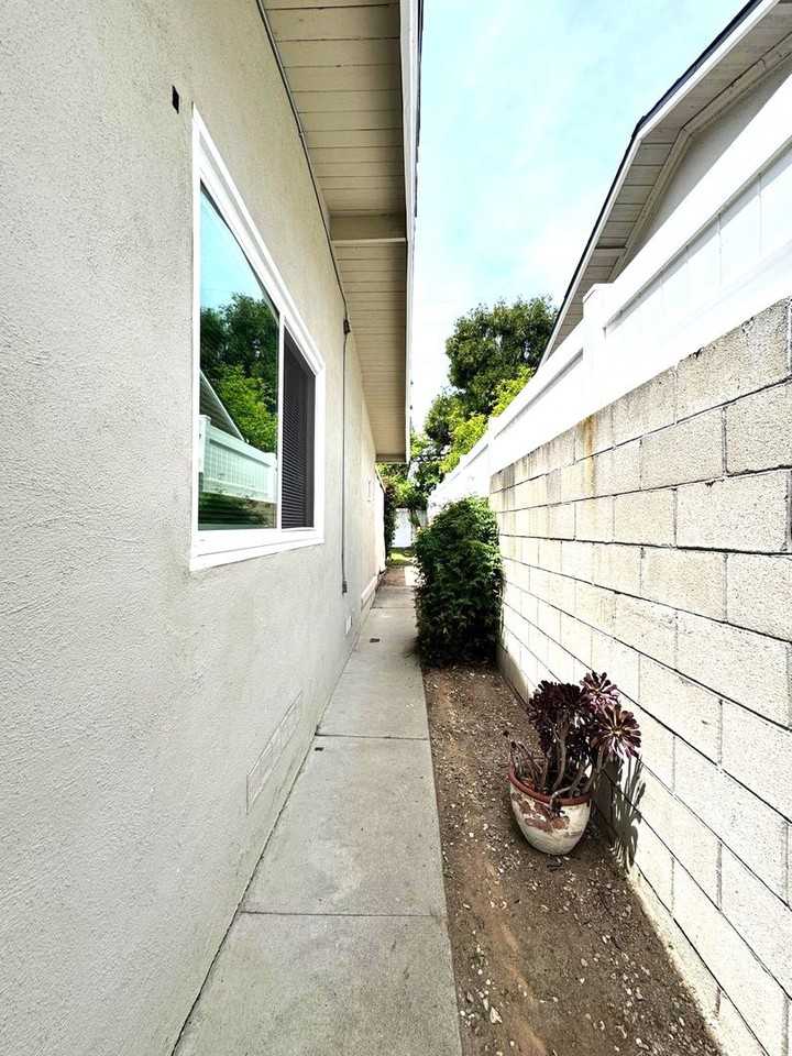 2935 Gayridge St - Photo 6 of 34