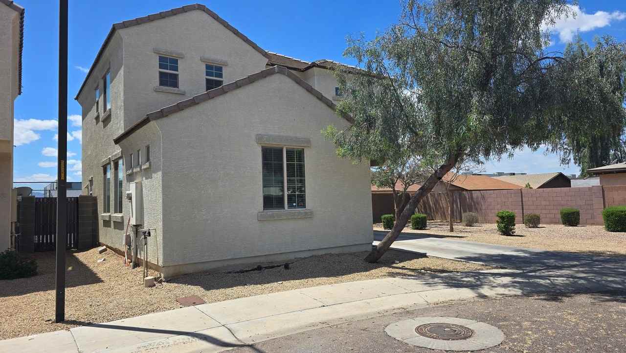 10353 W Monterosa Ave - Photo 3 of 30