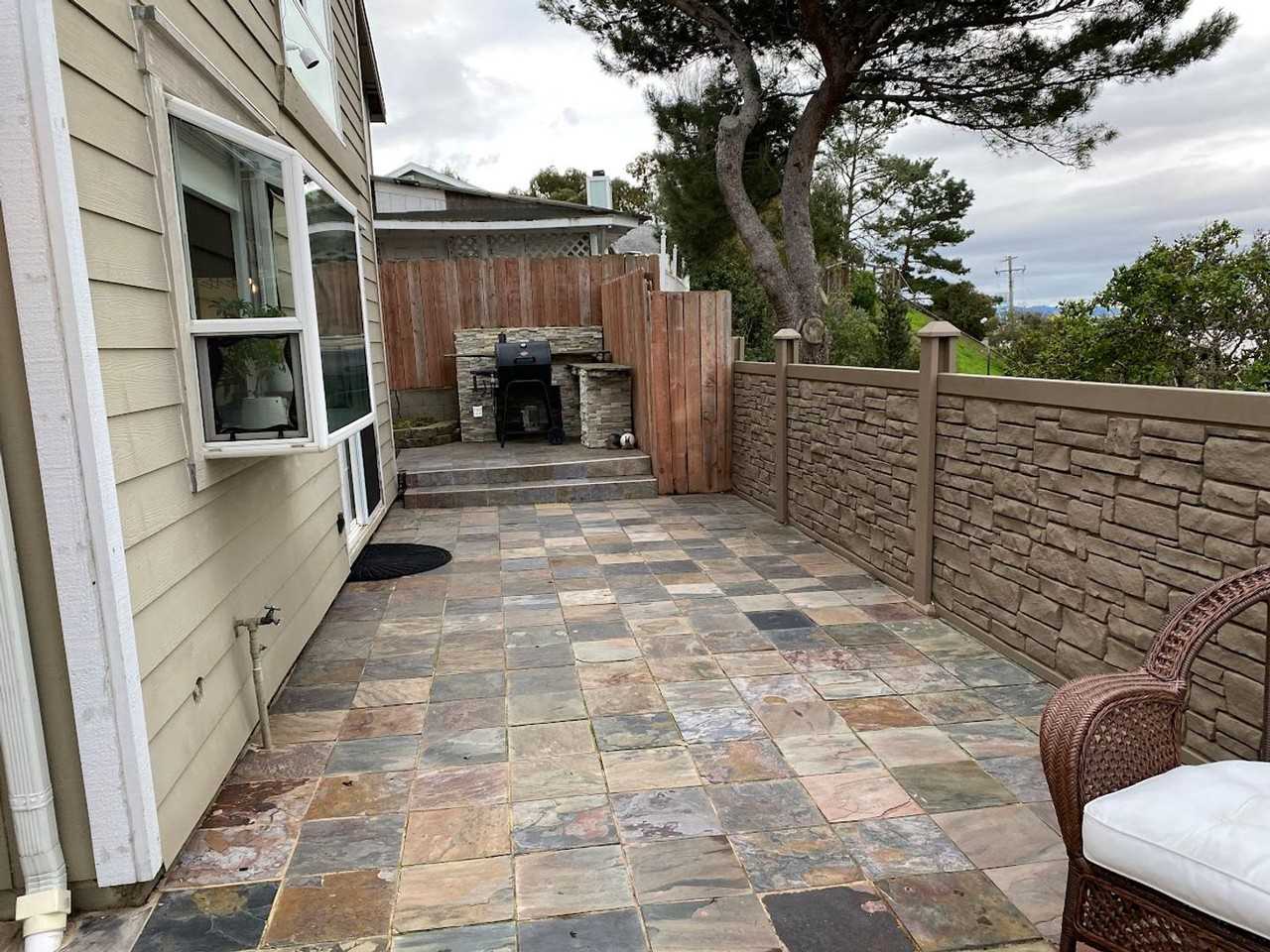 265 Voyager Dr - Photo 4 of 9