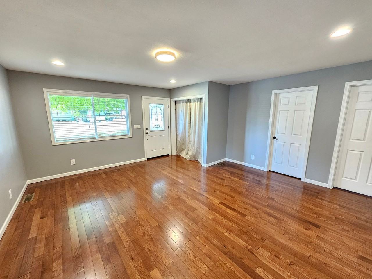 10202 White Birch Ln - Photo 4 of 23