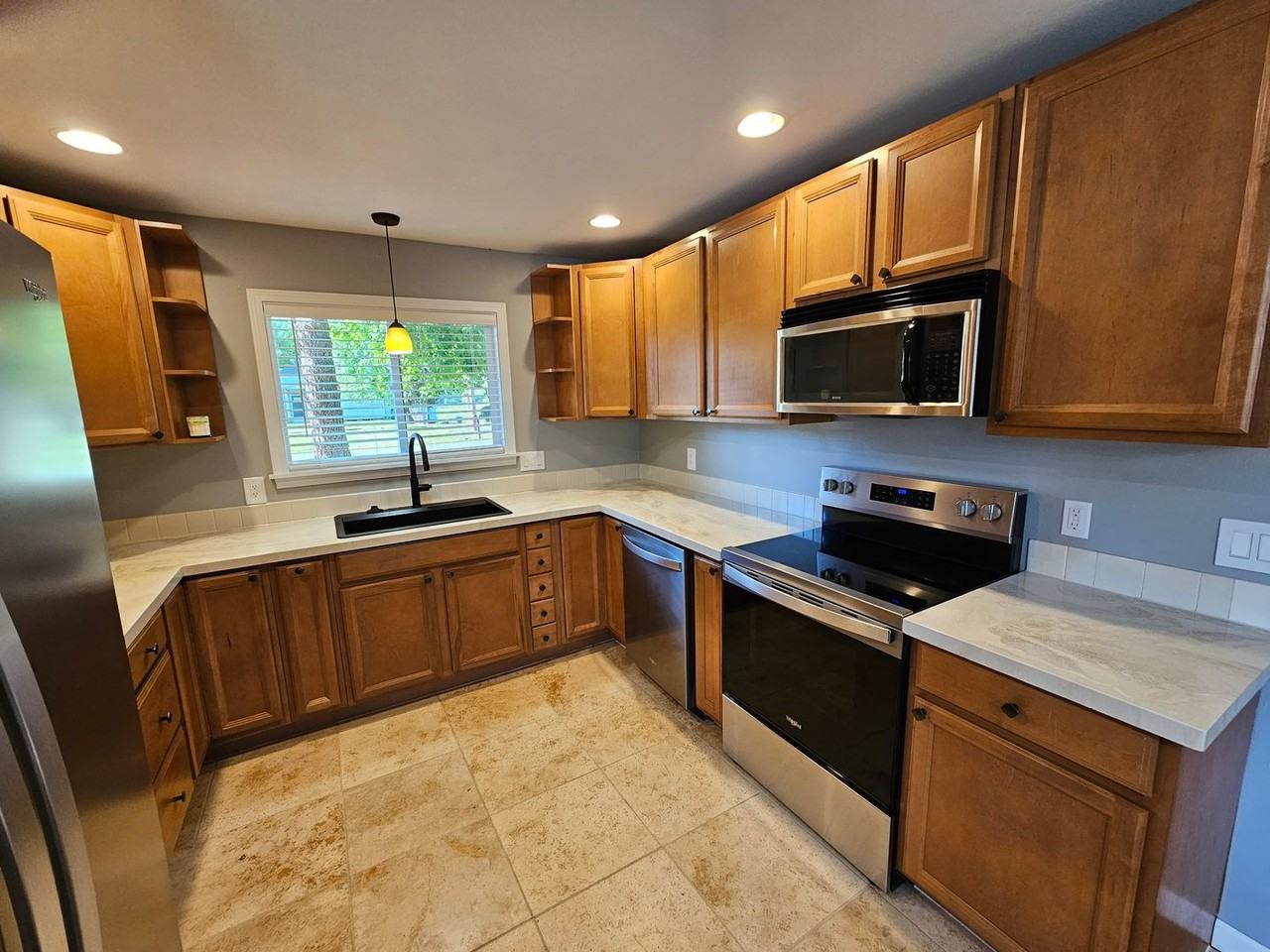 10202 White Birch Ln - Photo 6 of 23