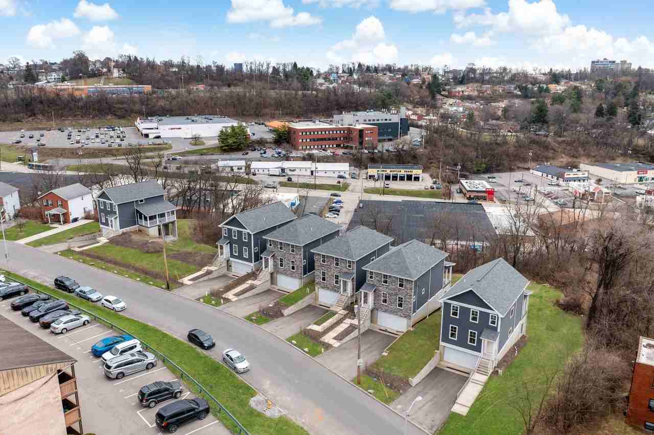 1837 Chessland St - Photo 4 of 42