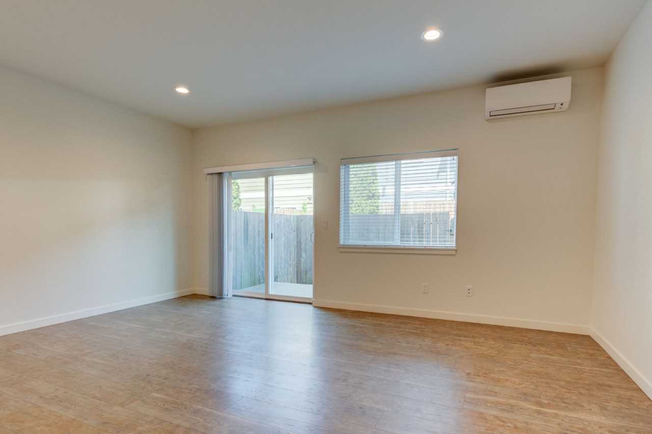 563 Ne Kettle St Apt A2 - Photo 6 of 21
