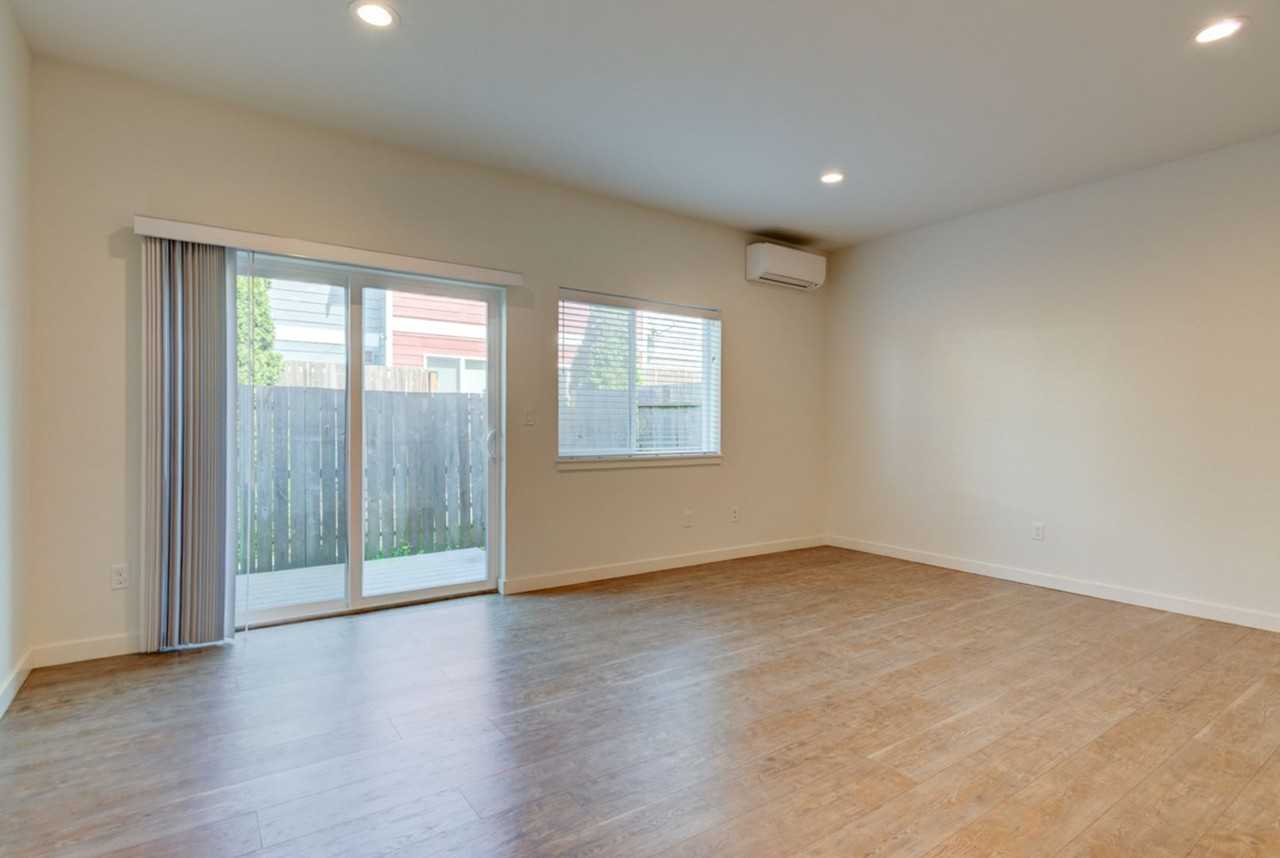 563 Ne Kettle St Apt A2 - Photo 7 of 21