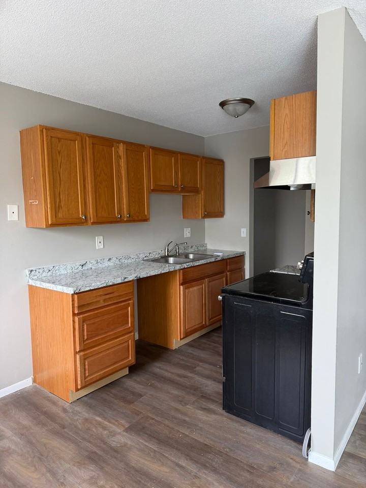 Gervais Lake Apartments - Photo 4 of 6