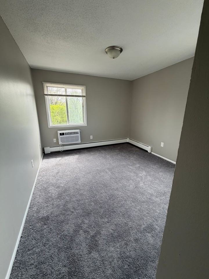 Gervais Lake Apartments - Photo 6 of 6
