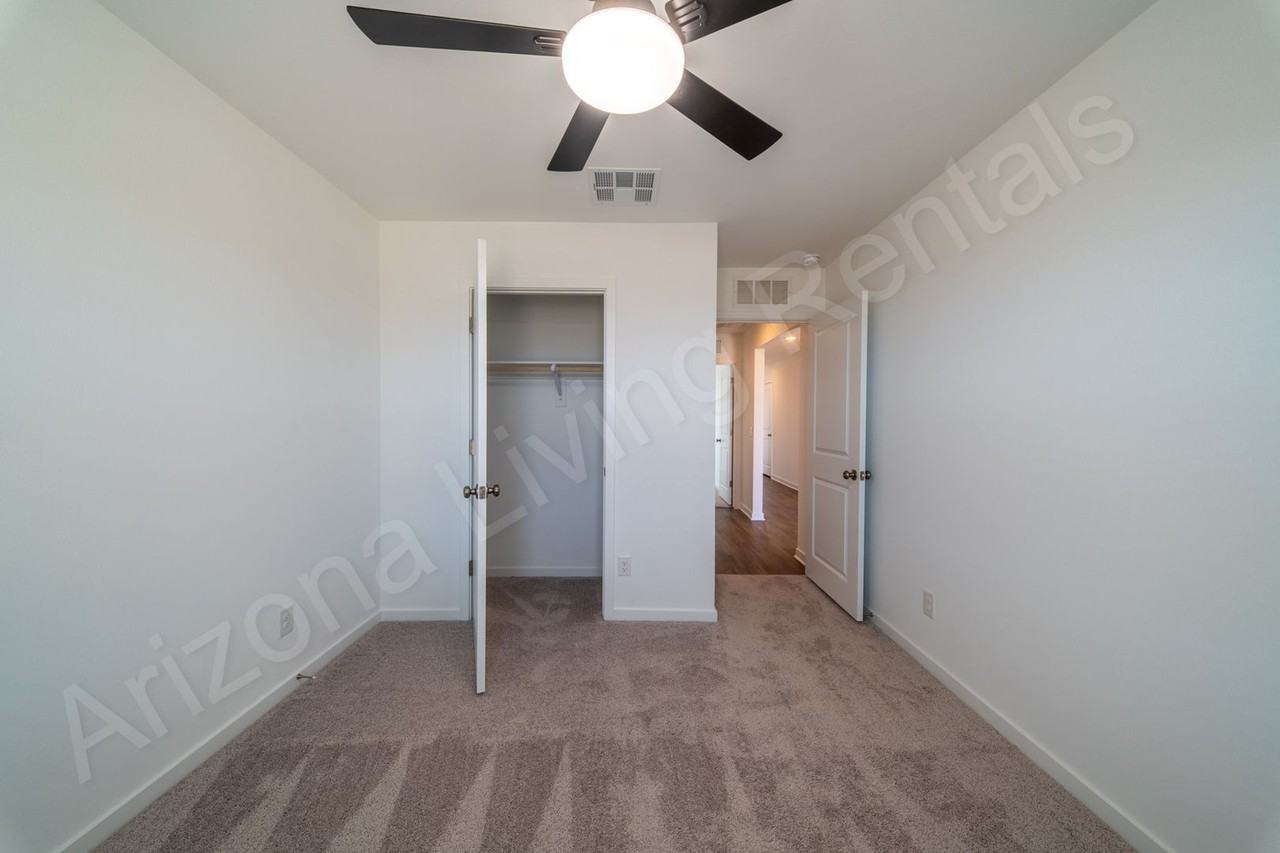 7143 E Morningside Dr - Photo 7 of 29