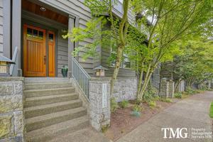 featured image of 10424 Sw Windwood Way