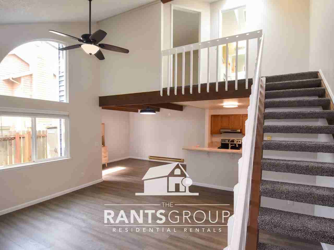 660 Malibu Dr Se - Photo 6 of 18