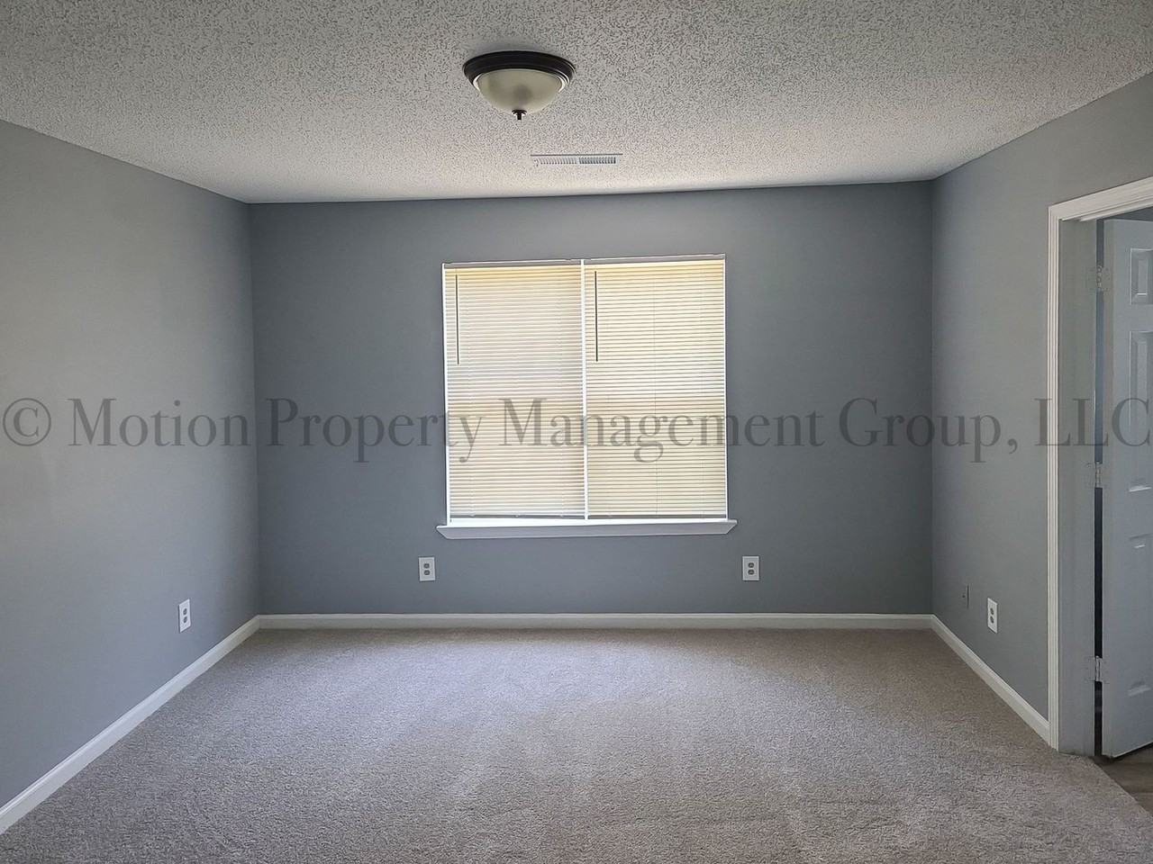6710 Sunset Hills Blvd - Photo 2 of 8