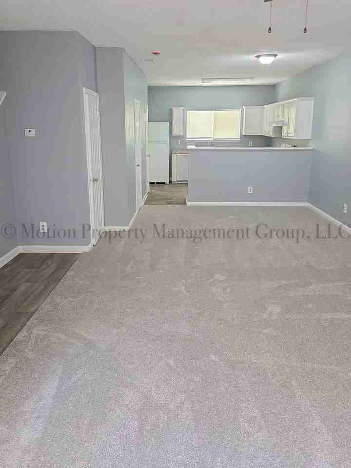 6710 Sunset Hills Blvd - Photo 5 of 8