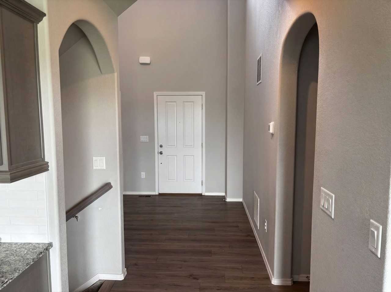 9377 Mayflower Gulch Way - Photo 7 of 34
