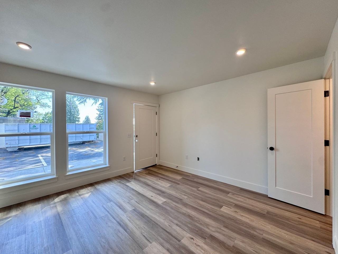 BRAND NEW, BEAUTIFUL TOWNHOMES! 2 & 3 BEDRM UNITS AVAILABLE - Photo 5 of 50