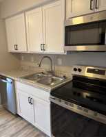 featured image of 120 Oak Dr