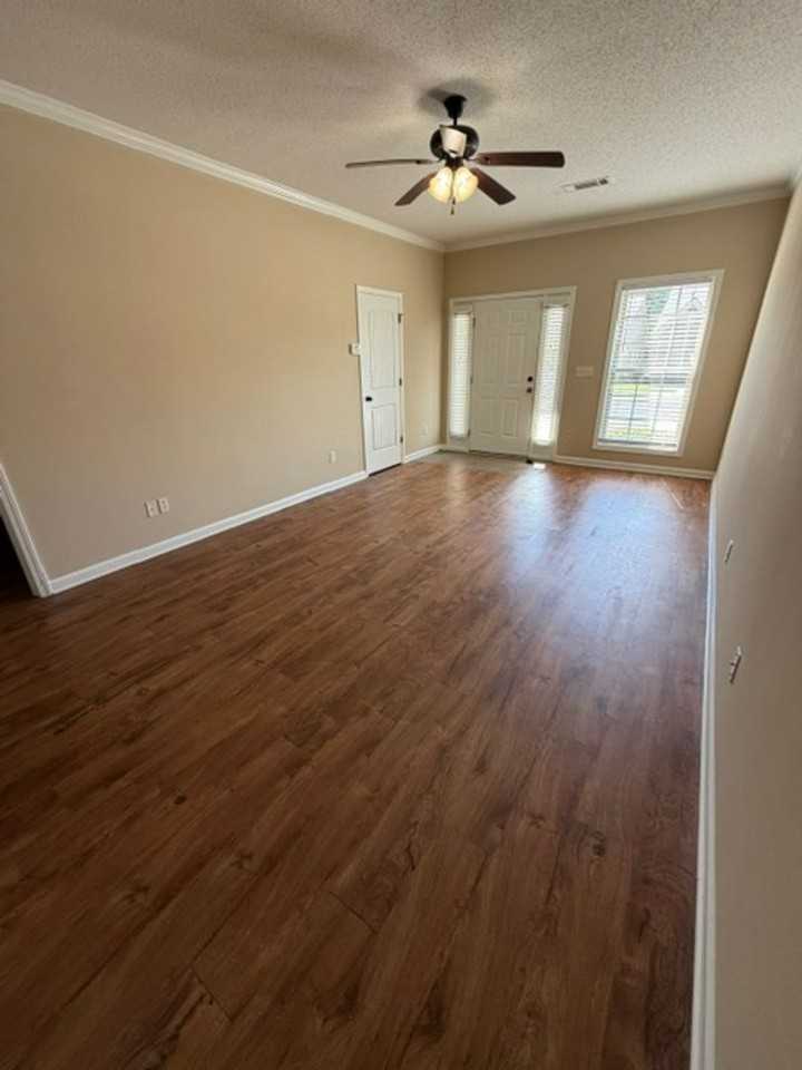 6717 Covington Villas Ln - Photo 3 of 15
