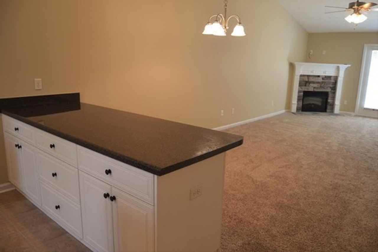 2626 York Dr - Photo 3 of 11