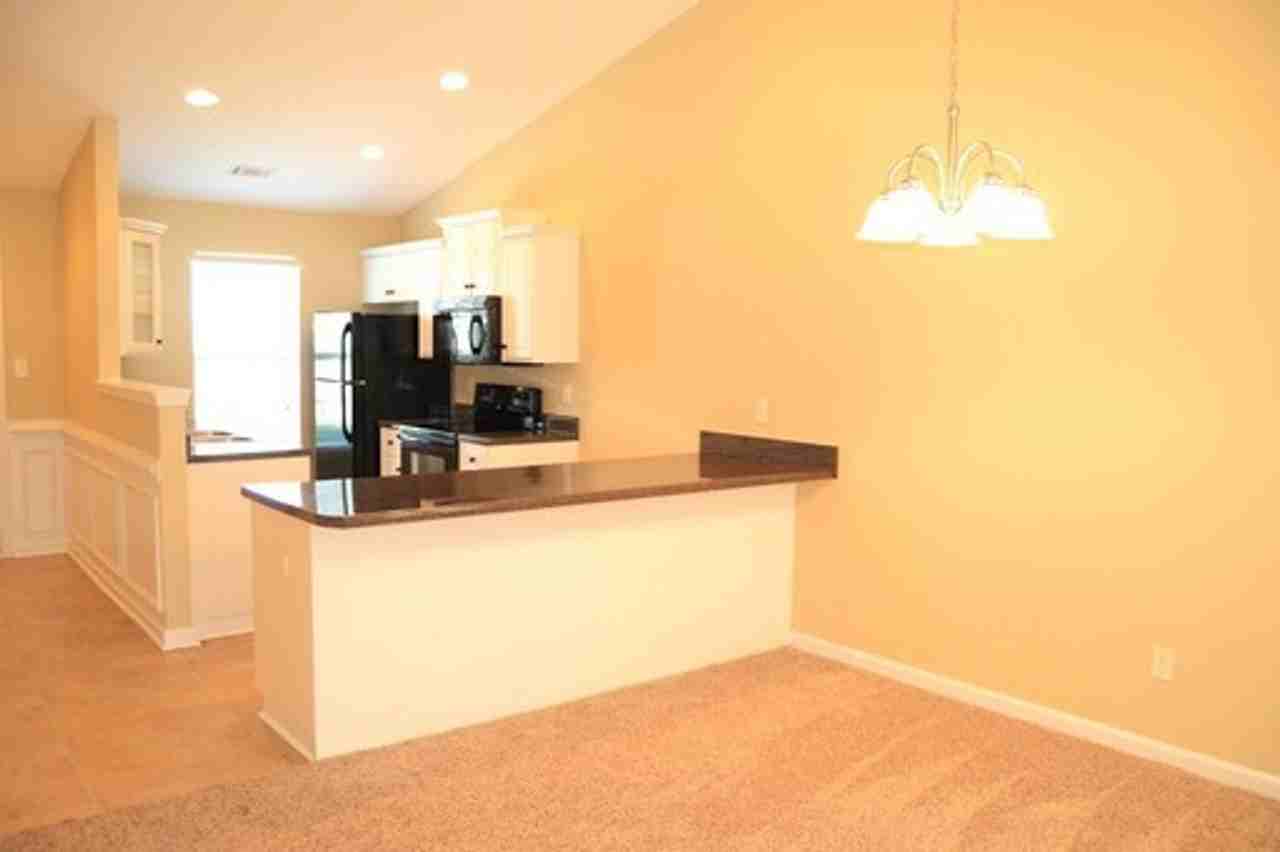 2626 York Dr - Photo 5 of 11