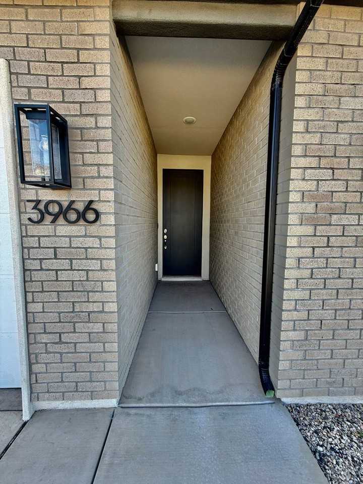 3966 E Razor Dr - Photo 3 of 30