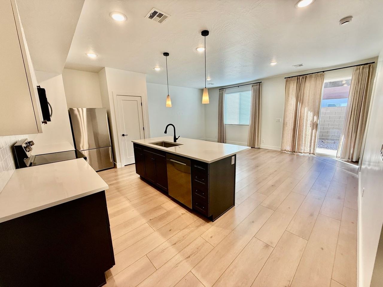 3966 E Razor Dr - Photo 5 of 30