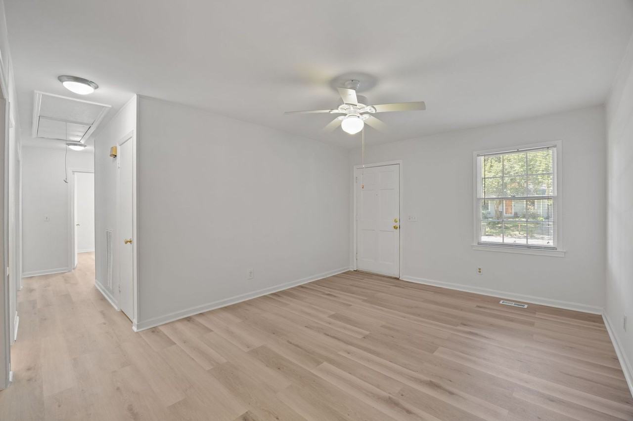 7444 Edenwood Ln - Photo 3 of 25