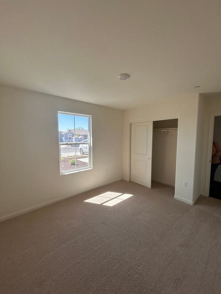 1115 S Magna Carta Ave - Photo 7 of 12