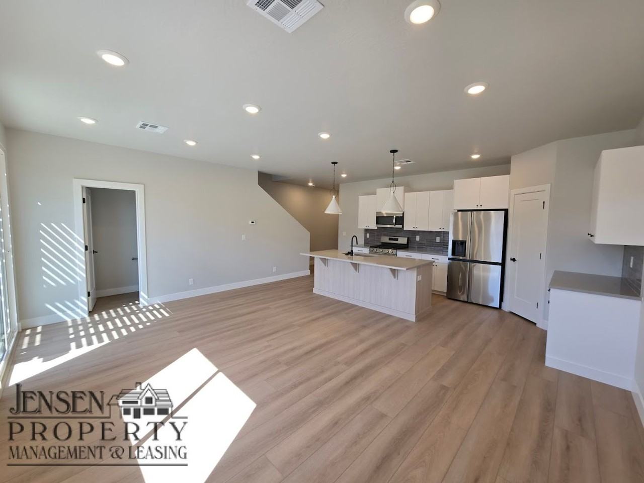 3984 E Fossil Way - Photo 5 of 31