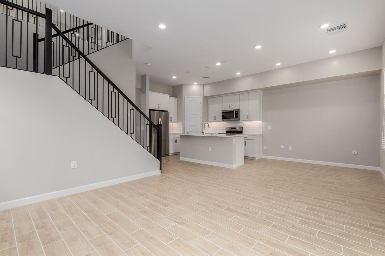 5039 E Campo Bello Dr - Photo 4 of 30