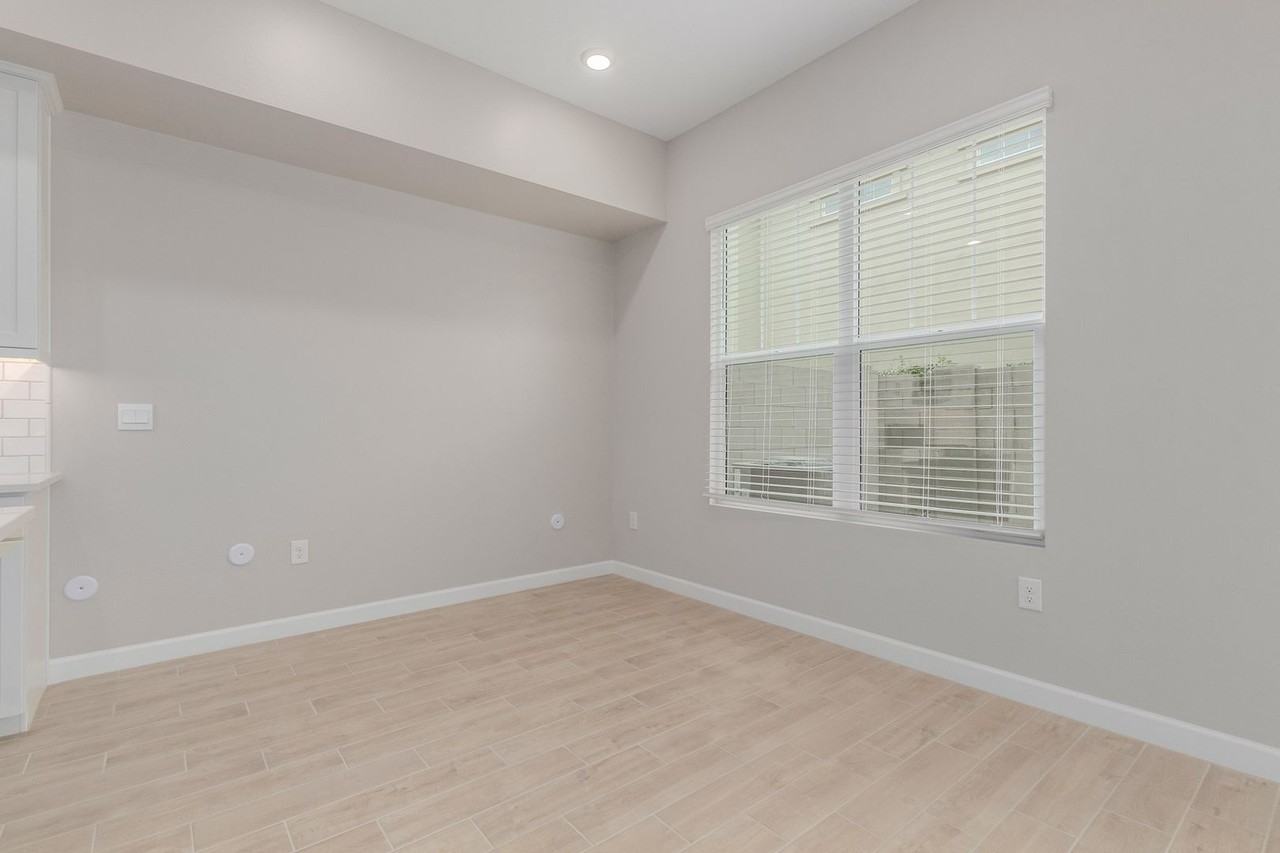5039 E Campo Bello Dr - Photo 6 of 30