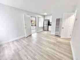 4241 Van Horne Ave #5 - Photo 1 of 1