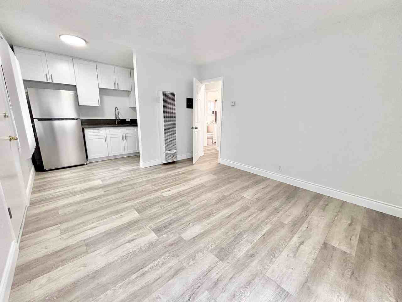 4241 Van Horne Ave #5 - Photo 2 of 16