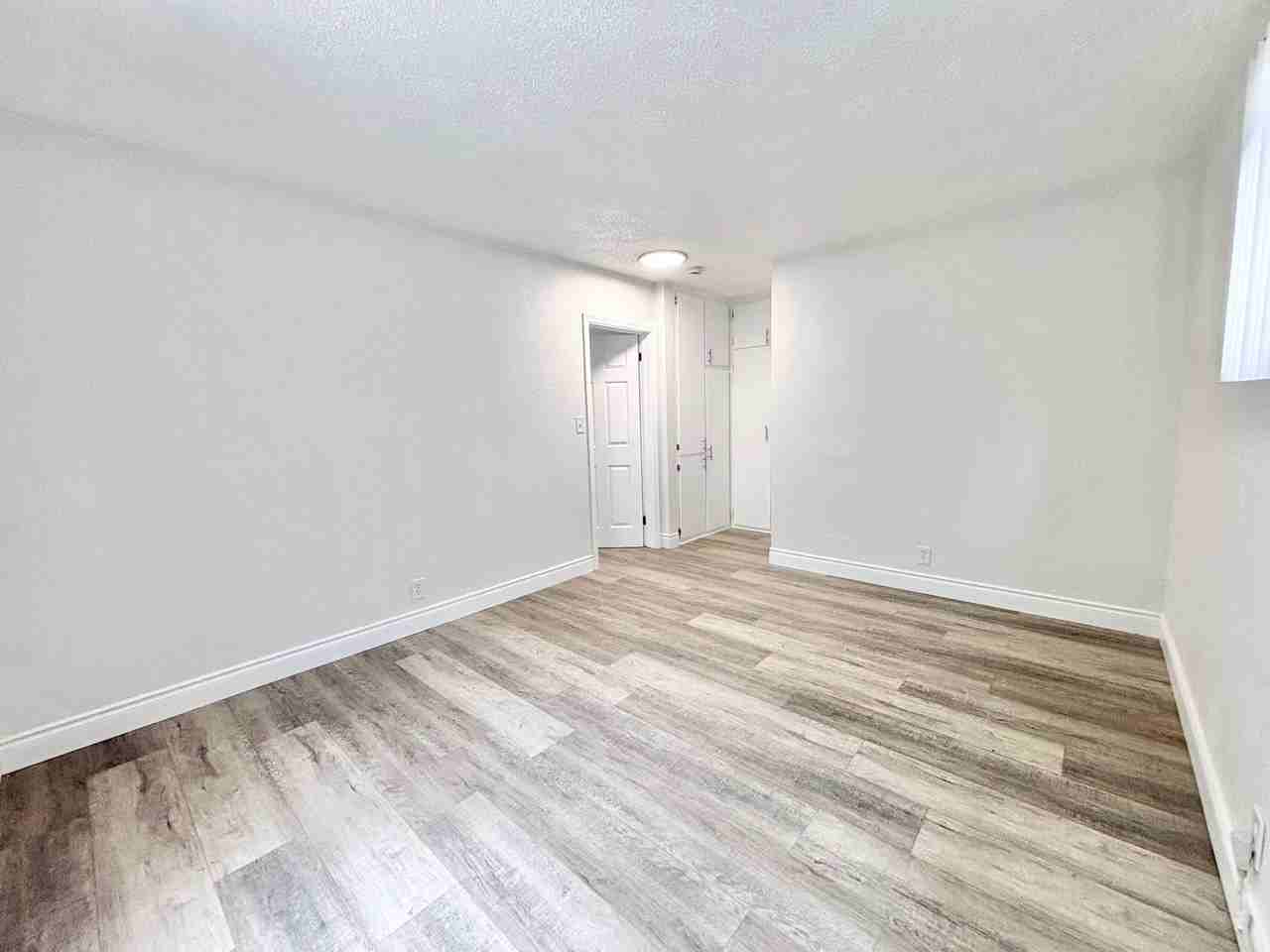 4241 Van Horne Ave #5 - Photo 7 of 16