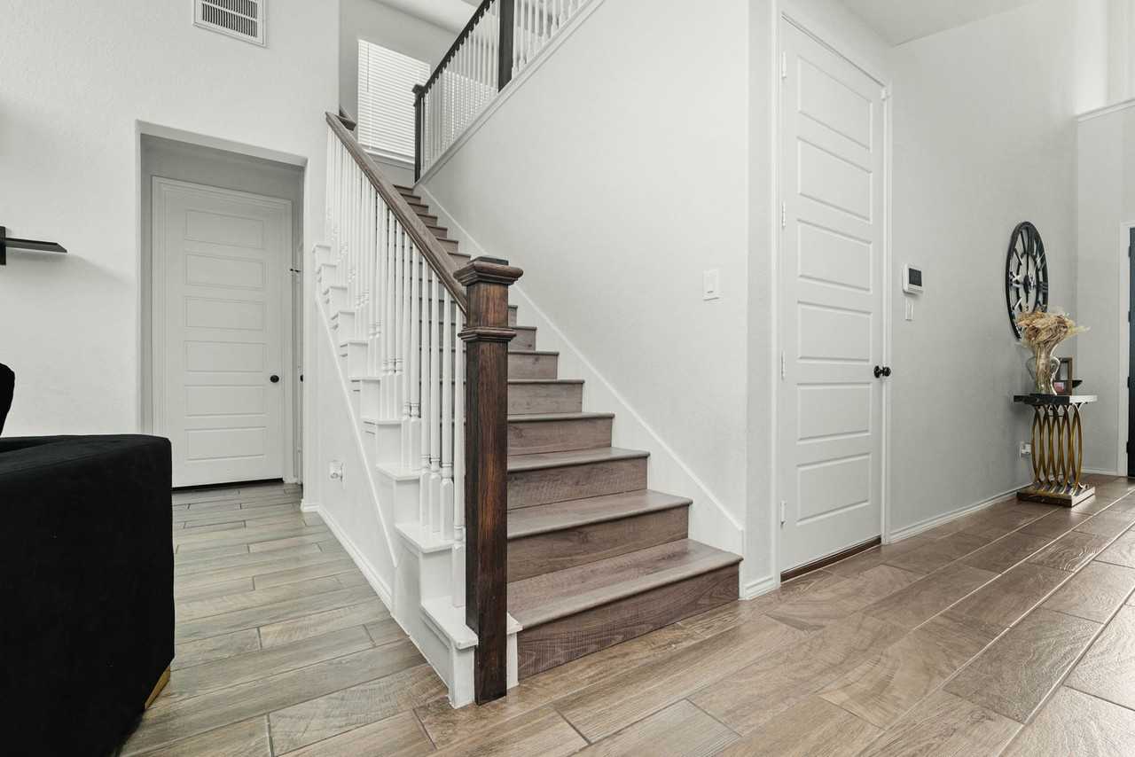 2426 Sueno Pt - Photo 4 of 19