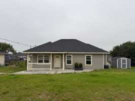 featured image of 184 Crestview Ln