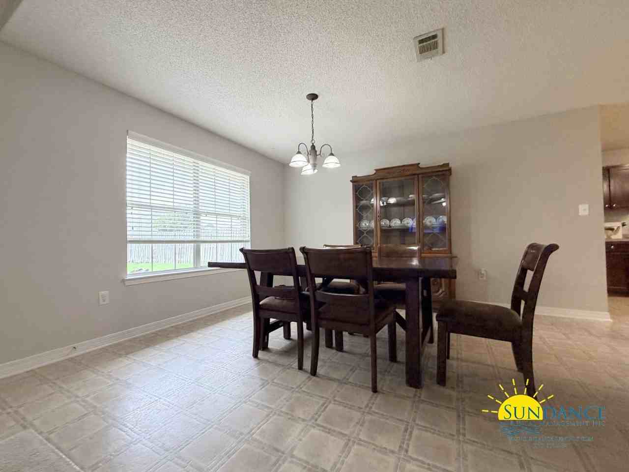 2165 Castle Grove Dr - Photo 5 of 21