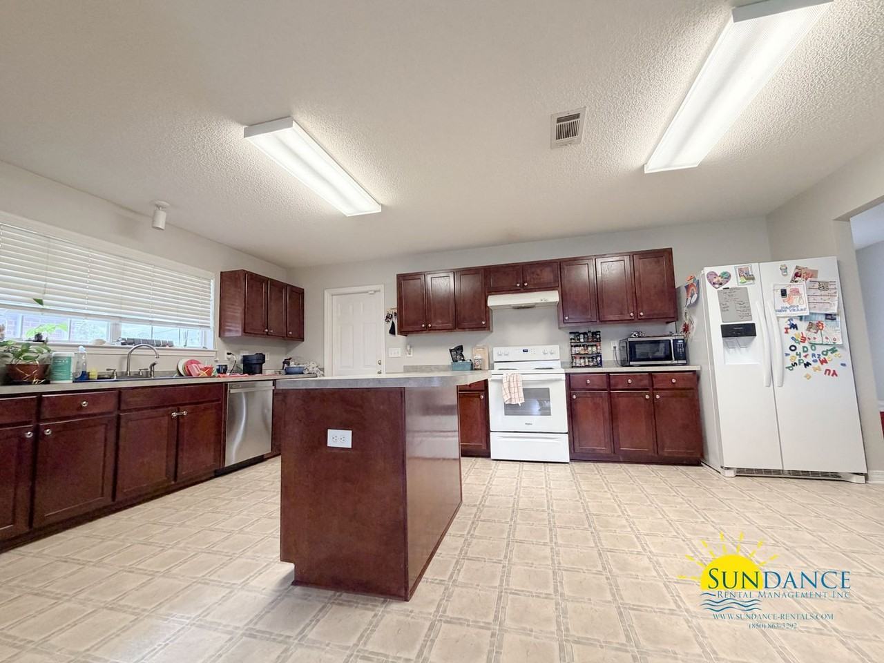2165 Castle Grove Dr - Photo 6 of 21