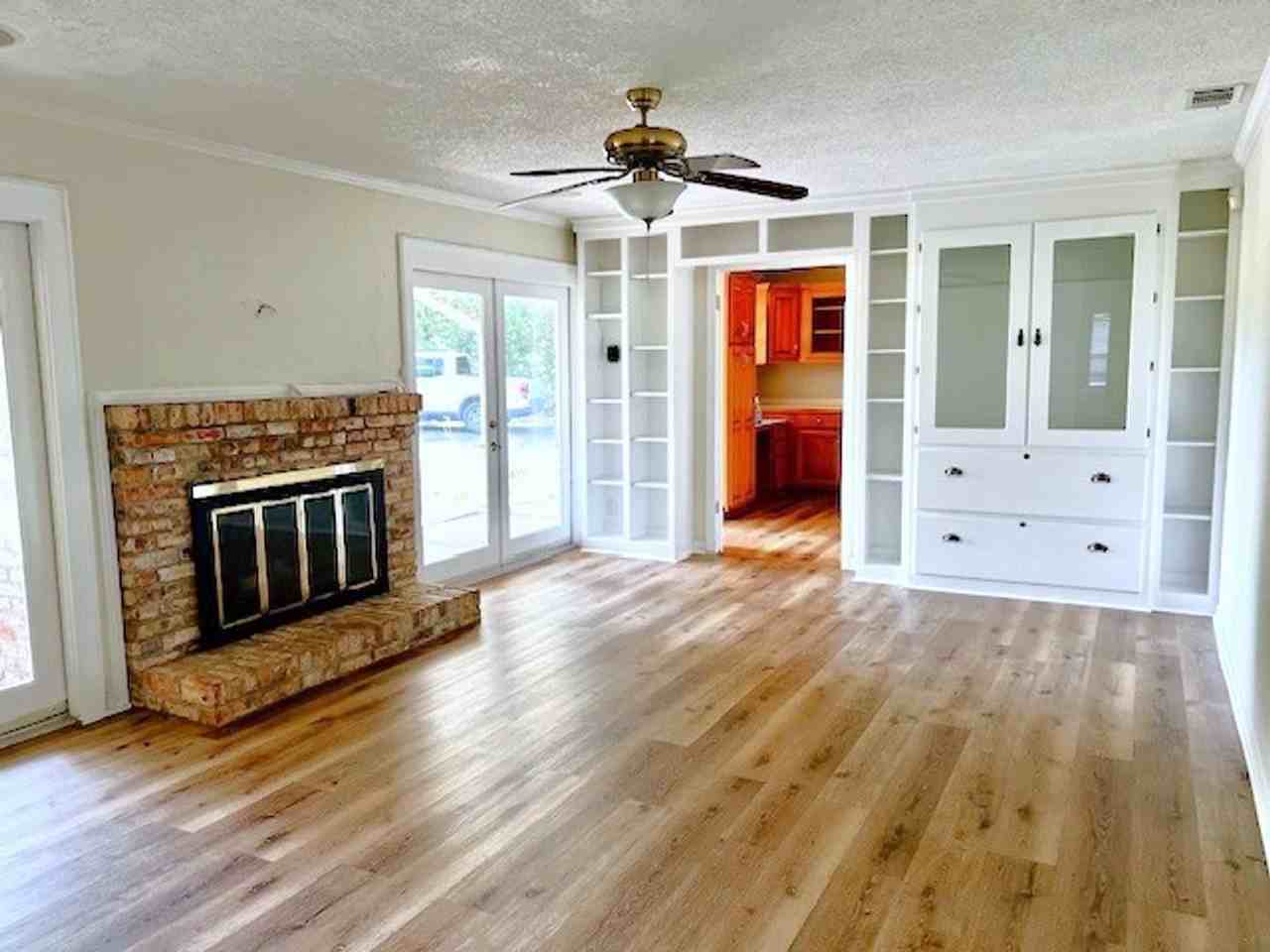 3813 Saint Andrews Loop N - Photo 7 of 20