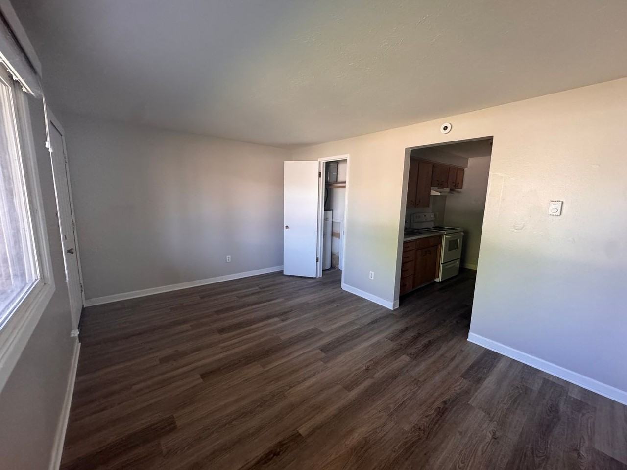 Barker Street 10 Unit - Photo 4 of 27