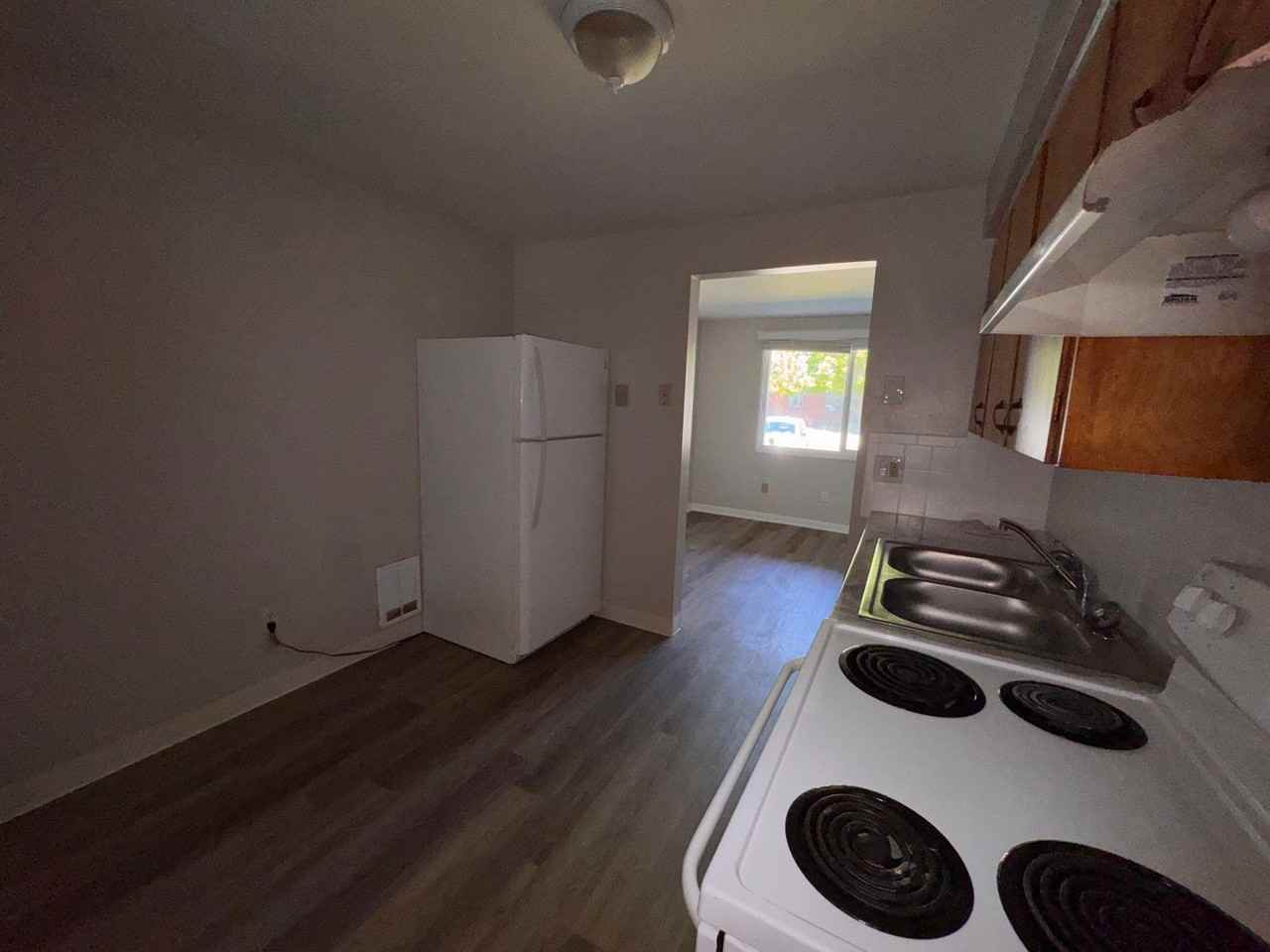 Barker Street 10 Unit - Photo 5 of 27