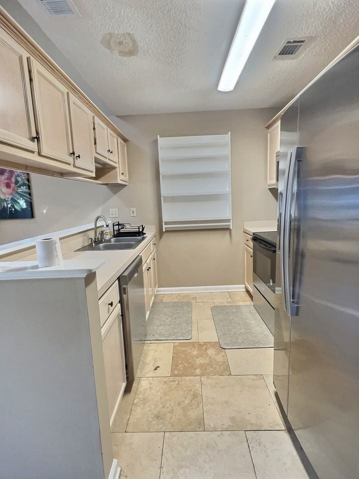 390 Bertucci Blvd #1 - Photo 5 of 13