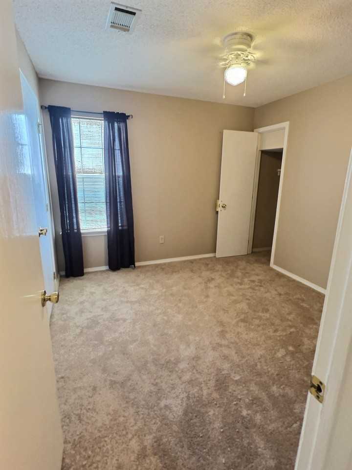 390 Bertucci Blvd #1 - Photo 6 of 13