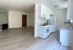 featured image of 1321 N Las Palmas Ave