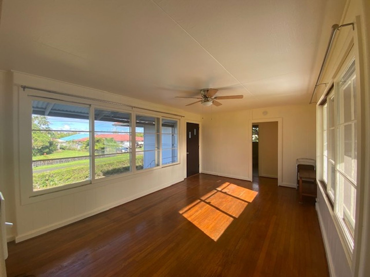 230 Nohea St - Photo 3 of 26