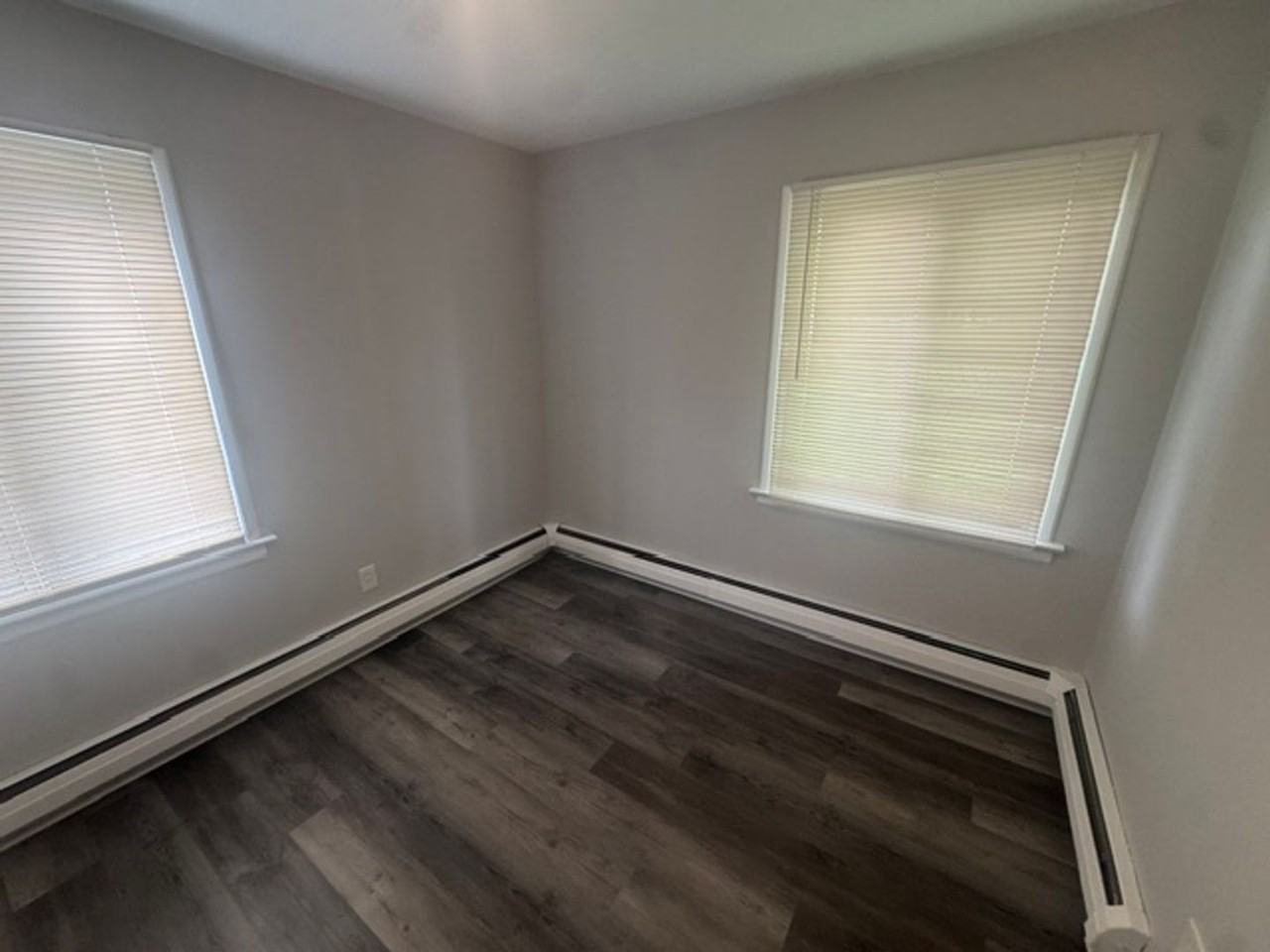 26711 Lehner St - Photo 6 of 12
