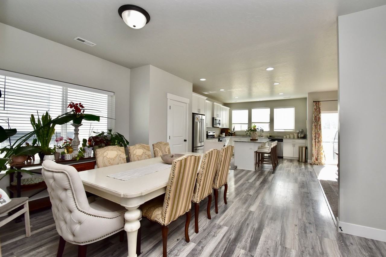 14753 S Palmerston Way - Photo 2 of 30