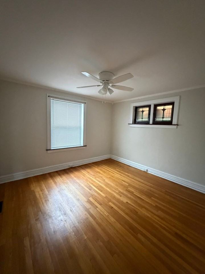 5191 Rosa Ave 2nd Fl - Photo 6 of 9
