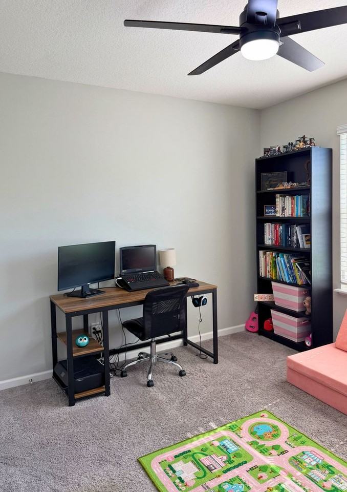 107 College St - Photo 6 of 39