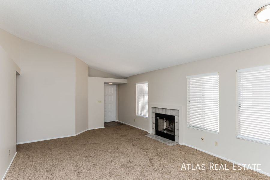 5218 Coral Vine Way - Photo 5 of 19